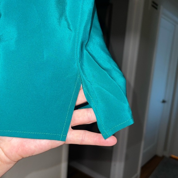 Fiorla Silk Top EUC - Picture 3 of 4